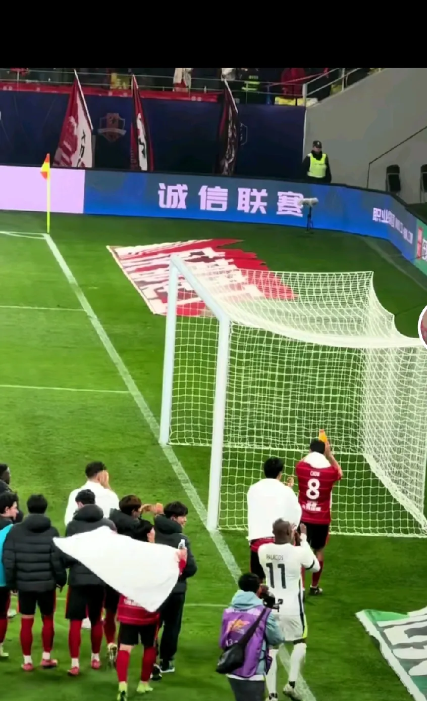 英雄联盟台服官网地址一览-西汉姆迎足总杯关键赛，赛后扳平良机，球迷炸锅，临场指挥获称赞的简单介绍